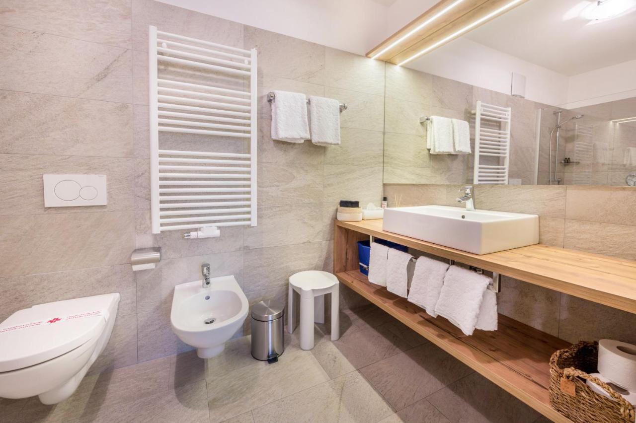 Apartamento Haus Zur Vogelweide App 1 Dobbiaco Exterior foto